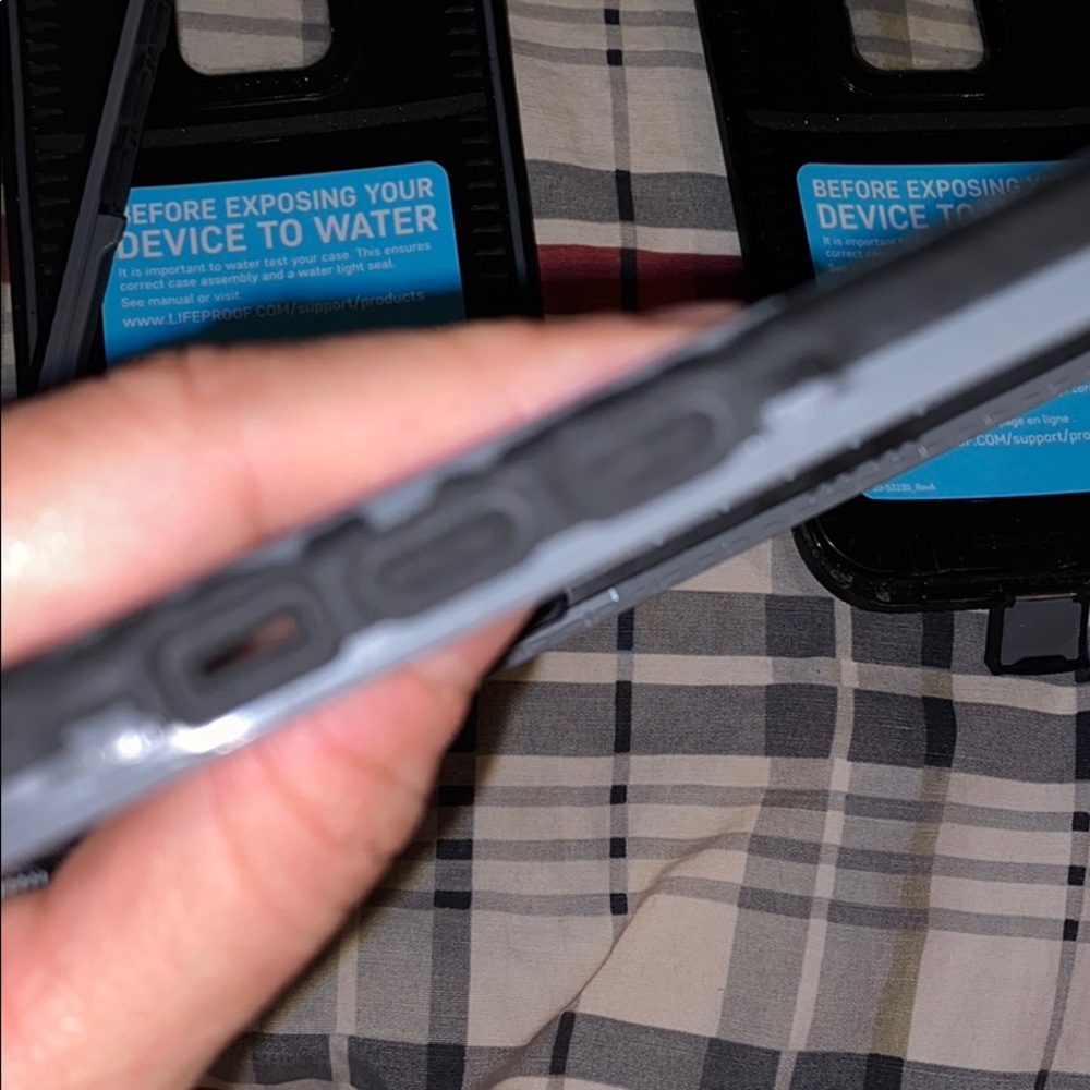 2 Iphone Xr Life Prof Case - image 4